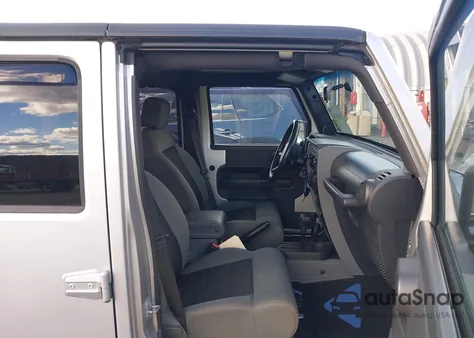 2009 Jeep Wrangler Unlimited X from USA, damaged, VIN 1J4GA39119L782095